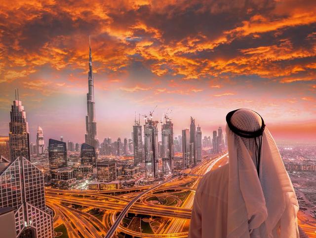迪拜用“放大思維”，賺了全世界人民的錢