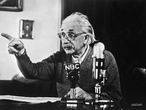 爱因斯坦经典语录40句，一生至少要读一次